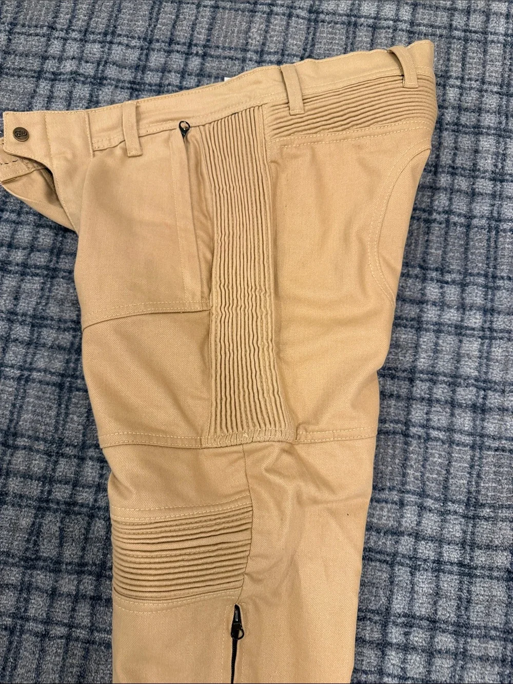 Fuel durable tan